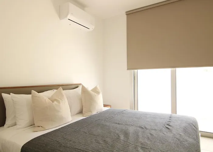 Phaedrus Living Coral Suites Harmony